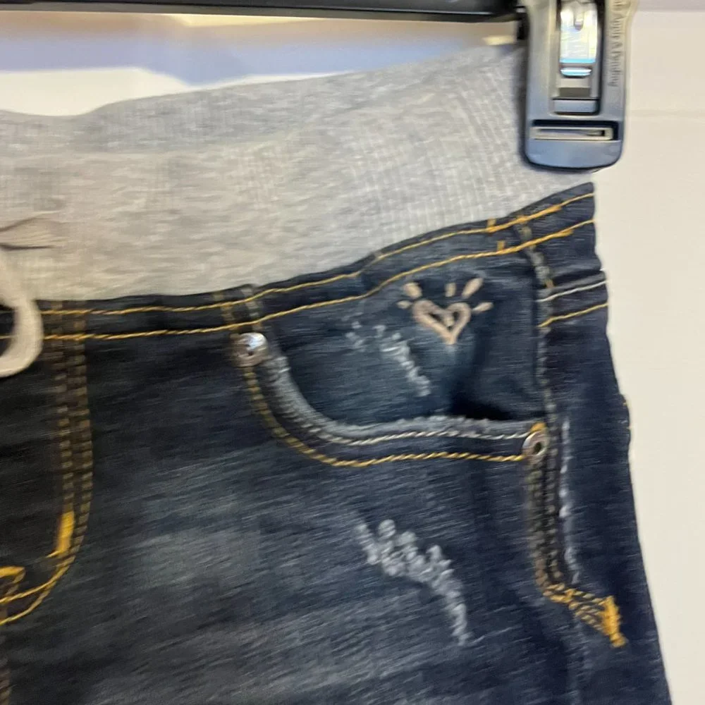 Justice distressed jean shorts size 8